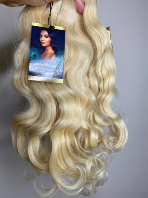 Signature Blonde Wavy